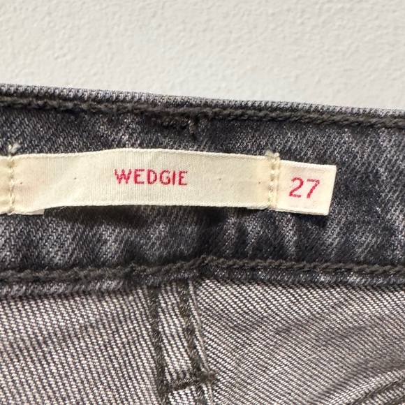 Levi’s Premium Denim Women’s Wedgie Fit Ankle Button Bite My Dust Grey Jeans 27 - Picture 14 of 16